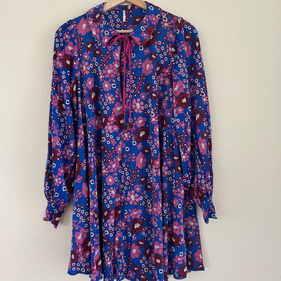 Free People Daisy Jane Mini Dress Purple Floral Retro Tie Neck SXS Boho LS - Picture 4 of 9